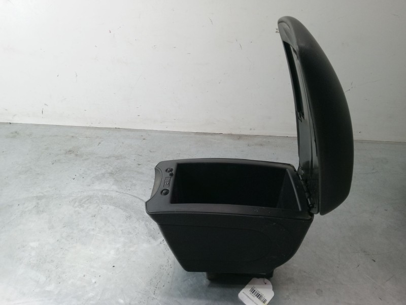 Recambio de apoyabrazos central para citroën c4 coupé (la_) 1.6 16v referencia OEM IAM   