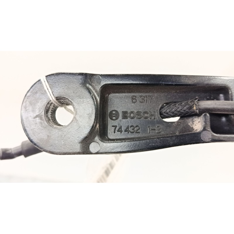 Recambio de brazo limpia delantero izquierdo para peugeot 3008 ii suv (mc_, mr_, mj_, m4_) 1.2 thp/ puretech 130 (mrhnsm, mrhnsu