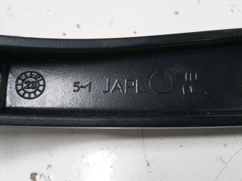 Recambio de brazo limpia delantero derecho para kia picanto iii (ja) 1.0 referencia OEM IAM   