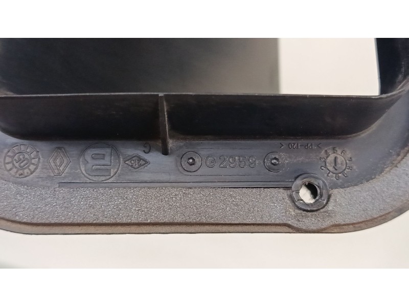 Recambio de toma de aire capot para nissan interstar furgoneta (x70) dci 115 referencia OEM IAM 8200195404  