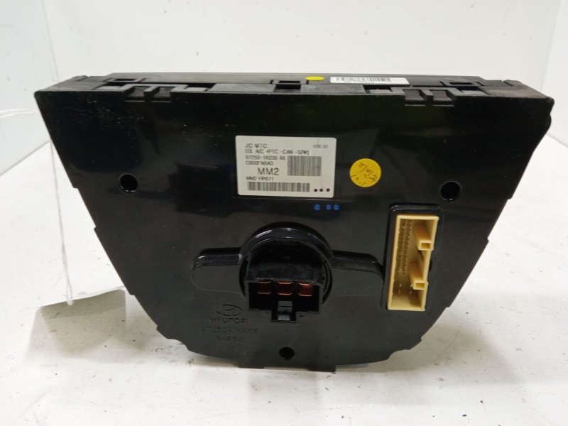 Recambio de mando climatizador para hyundai ix20 (jc) 1.4 referencia OEM IAM 972501K030  