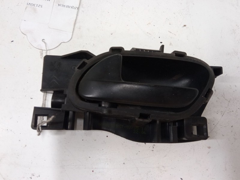 Recambio de maneta interior puerta delantera izquierda para peugeot expert caja/chasis 1.6 hdi 90 16v referencia OEM IAM   