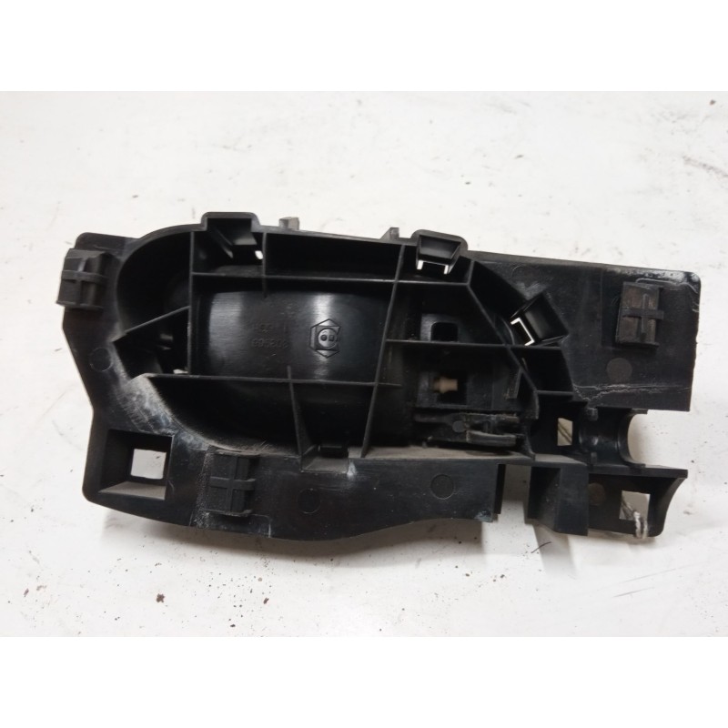 Recambio de maneta interior puerta delantera izquierda para peugeot expert caja/chasis 1.6 hdi 90 16v referencia OEM IAM   
