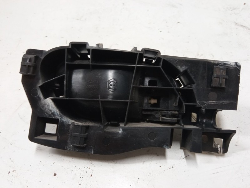 Recambio de maneta interior puerta delantera izquierda para peugeot expert caja/chasis 1.6 hdi 90 16v referencia OEM IAM   
