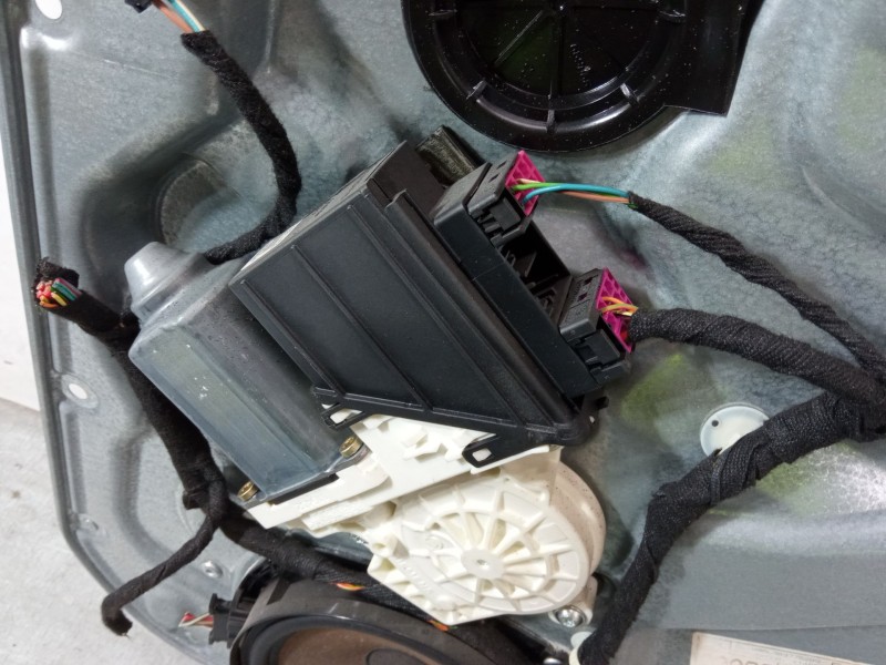 Recambio de elevalunas electrico derecho 3p para seat ibiza iii (6l1) 1.4 16v referencia OEM IAM   