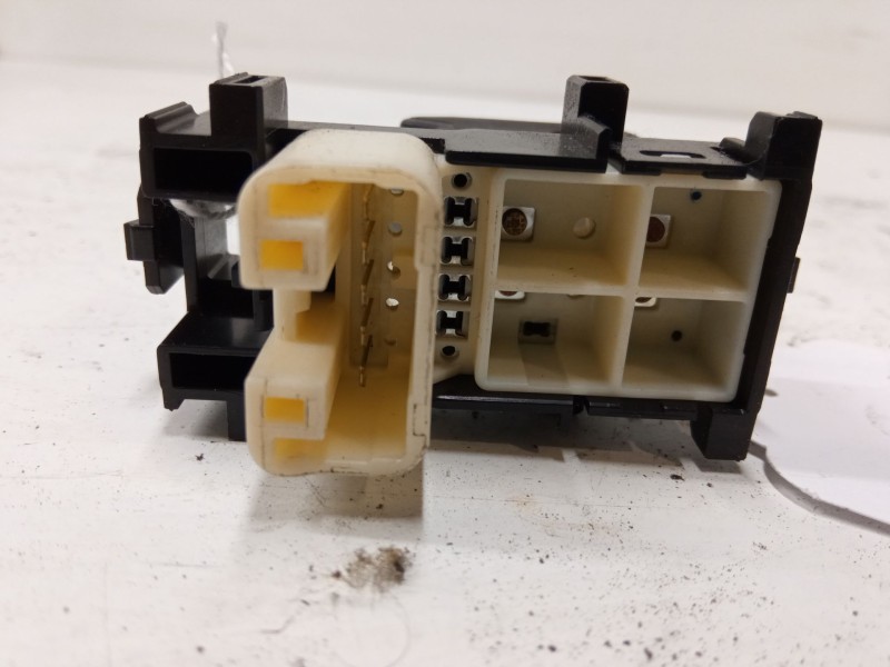 Recambio de mando elevalunas delantero derecho para toyota auris (_e15_) 1.6 (zre151_) referencia OEM IAM   