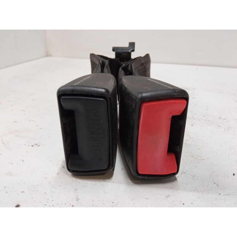 Recambio de anclaje cinturon trasero derecho para fiat panda / panda classic (169_) 1.3 d multijet (169.axc1a) referencia OEM IA