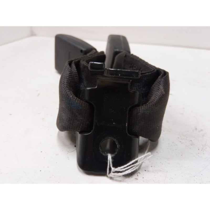 Recambio de anclaje cinturon trasero derecho para fiat panda / panda classic (169_) 1.3 d multijet (169.axc1a) referencia OEM IA