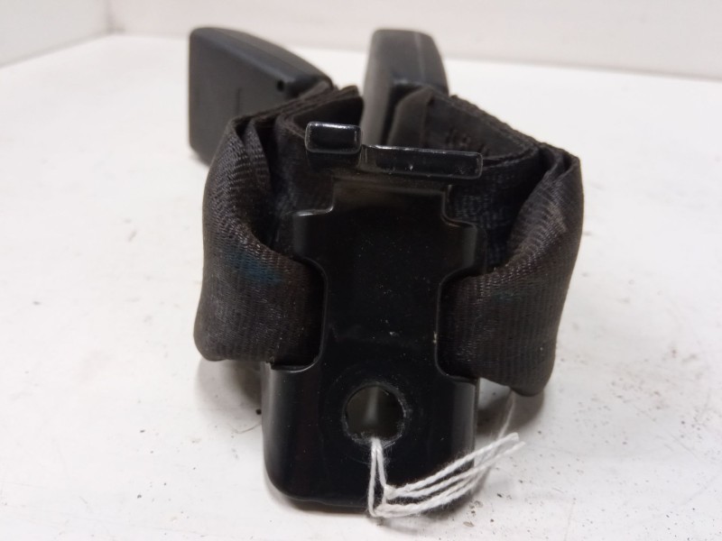 Recambio de anclaje cinturon trasero derecho para fiat panda / panda classic (169_) 1.3 d multijet (169.axc1a) referencia OEM IA
