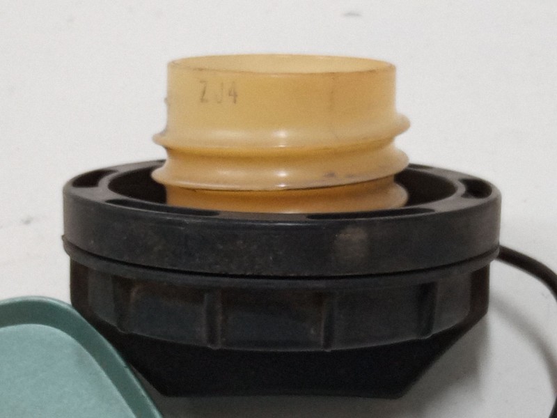 Recambio de tapa exterior combustible para hyundai matrix (fc) 1.6 referencia OEM IAM 89510-170CT  