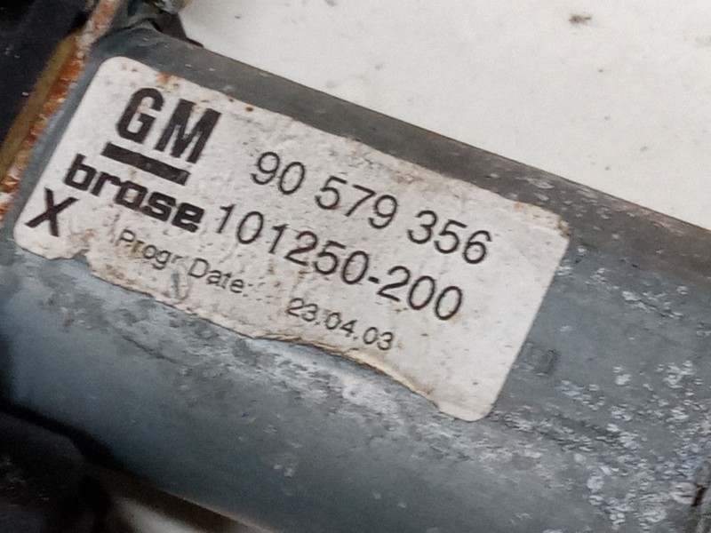 Recambio de elevalunas electrico delantero derecho para opel zafira a monospace (t98) 2.0 dti 16v (f75) referencia OEM IAM 90579