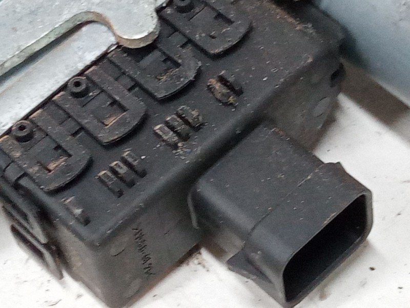 Recambio de elevalunas electrico delantero derecho para opel zafira a monospace (t98) 2.0 dti 16v (f75) referencia OEM IAM 90579