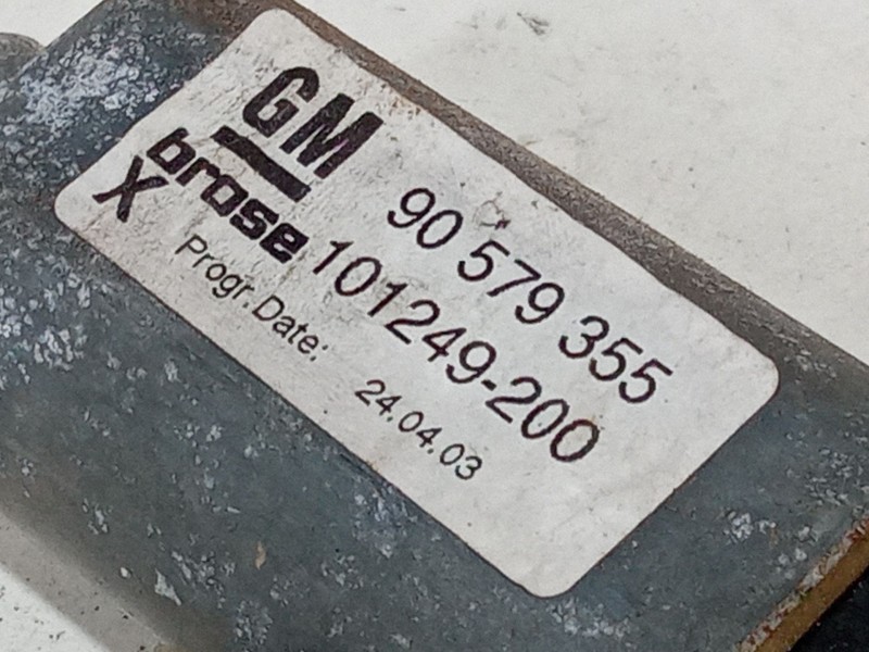 Recambio de elevalunas electrico delantero izquierdo para opel zafira a monospace (t98) 2.0 dti 16v (f75) referencia OEM IAM 905