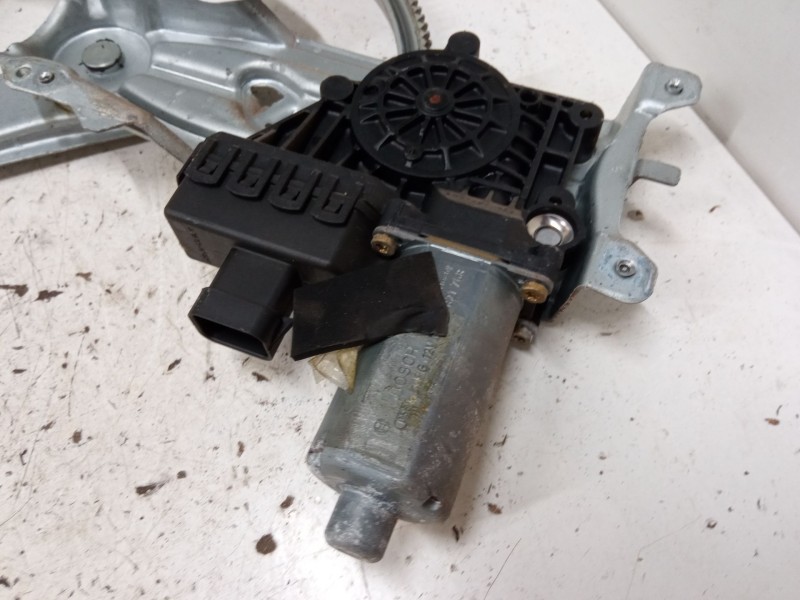 Recambio de elevalunas electrico delantero izquierdo para opel zafira a monospace (t98) 2.0 dti 16v (f75) referencia OEM IAM 905