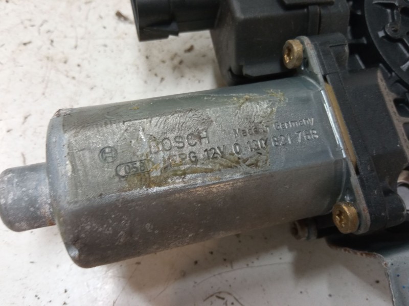 Recambio de elevalunas electrico delantero izquierdo para opel zafira a monospace (t98) 2.0 dti 16v (f75) referencia OEM IAM 905