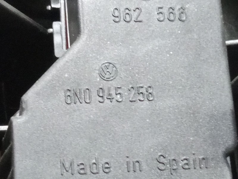 Recambio de piloto trasero derecho para volkswagen polo iii (6n1) 55 1.3 referencia OEM IAM   