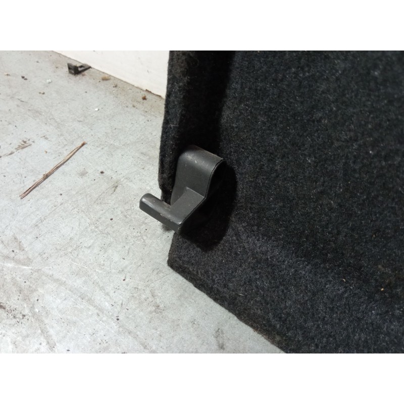 Recambio de bandeja trasera para toyota corolla (_e12_) 2.0 d-4d (cde120r_, cde120l_) referencia OEM IAM   