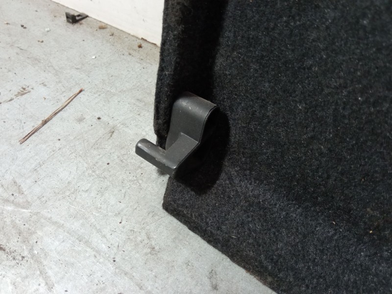 Recambio de bandeja trasera para toyota corolla (_e12_) 2.0 d-4d (cde120r_, cde120l_) referencia OEM IAM   