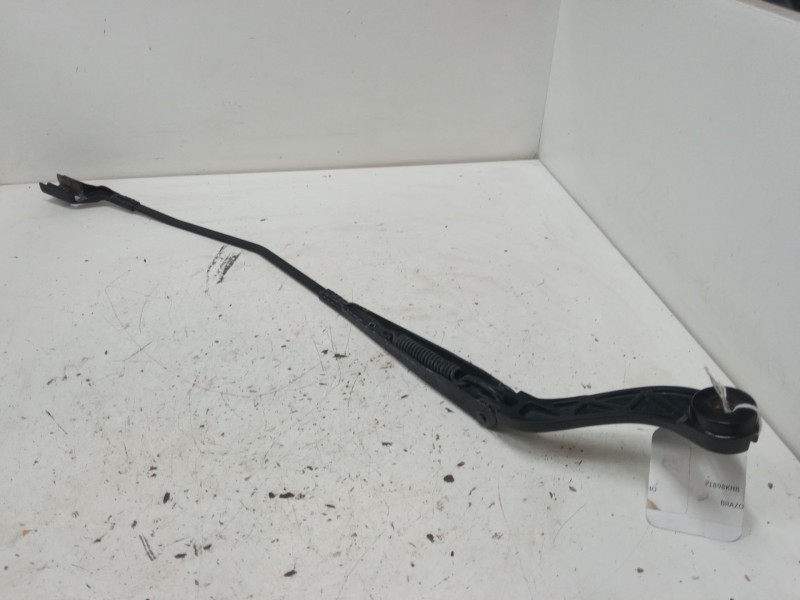 Recambio de brazo limpia delantero derecho para ford ecosport 1.0 ecoboost referencia OEM IAM   