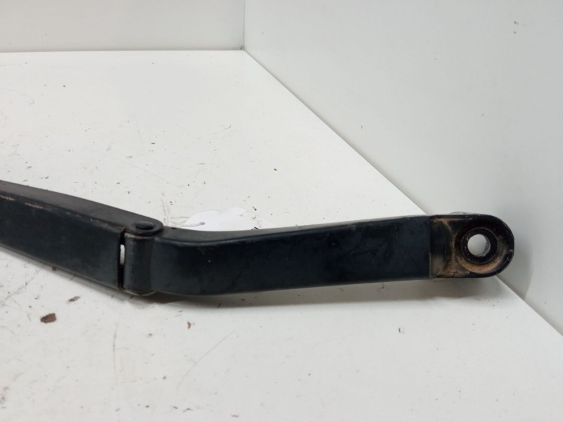 Recambio de brazo limpia delantero derecho para nissan note (e12) 1.2 dig-s referencia OEM IAM   