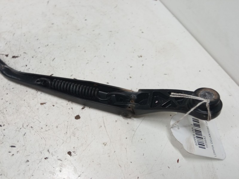 Recambio de brazo limpia delantero derecho para peugeot bipper (aa_) 1.3 hdi 75 referencia OEM IAM   