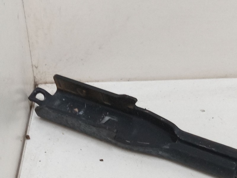 Recambio de brazo limpia delantero derecho para nissan juke (f15) 1.6 referencia OEM IAM   