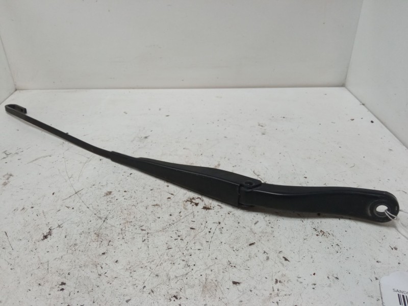 Recambio de brazo limpia delantero derecho para dacia sandero ii (b8_) 1.5 dci 75 / blue dci 75 (b8jw, b8m4, b8ah, b8m7, b8m6) r