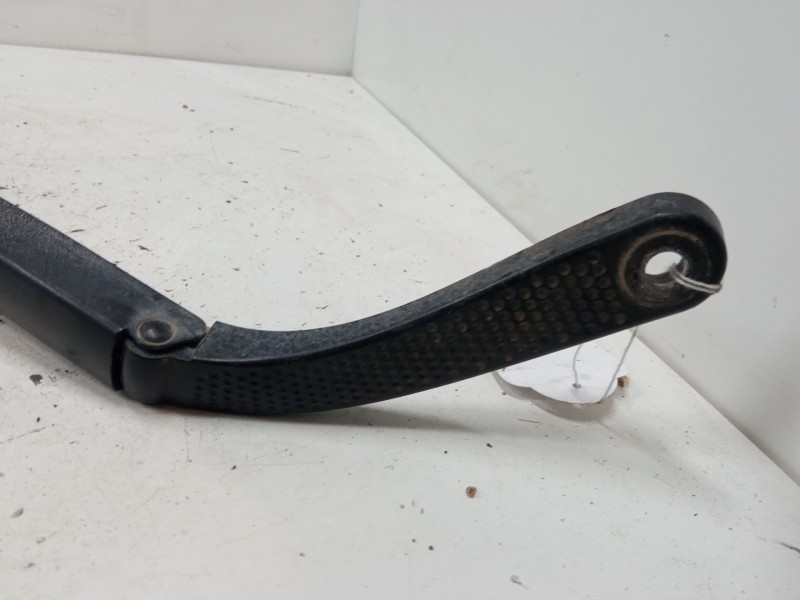 Recambio de brazo limpia delantero izquierdo para citroën c4 ii (nc_) 1.6 hdi 90 referencia OEM IAM   