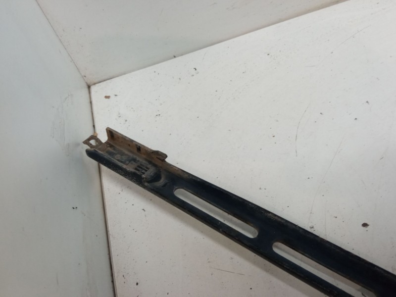 Recambio de brazo limpia delantero izquierdo para citroën c4 ii (nc_) 1.6 hdi 90 referencia OEM IAM   