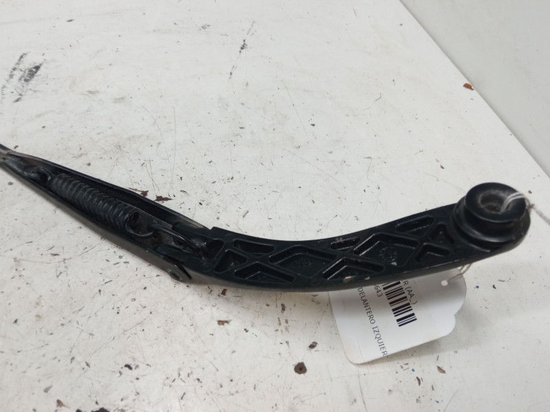 Recambio de brazo limpia delantero izquierdo para peugeot bipper (aa_) 1.3 hdi 75 referencia OEM IAM   