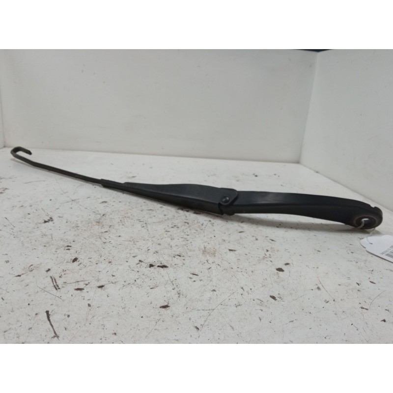 Recambio de brazo limpia delantero izquierdo para dacia sandero ii (b8_) 1.5 dci 75 / blue dci 75 (b8jw, b8m4, b8ah, b8m7, b8m6)