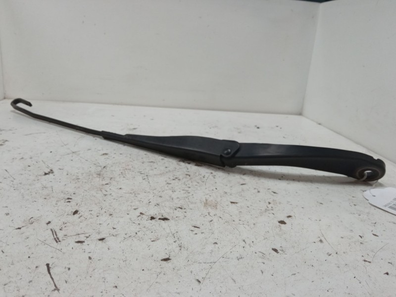 Recambio de brazo limpia delantero izquierdo para dacia sandero ii (b8_) 1.5 dci 75 / blue dci 75 (b8jw, b8m4, b8ah, b8m7, b8m6)