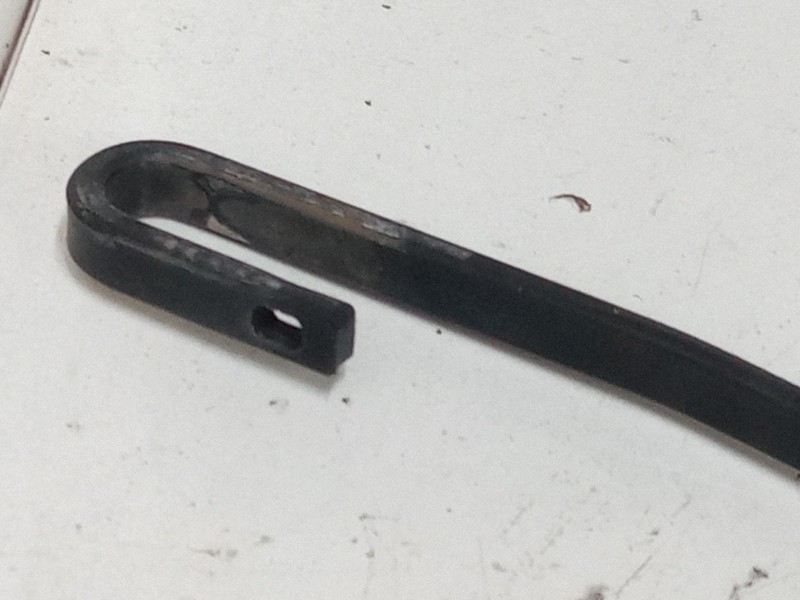 Recambio de brazo limpia delantero izquierdo para dacia sandero ii (b8_) 1.5 dci 75 / blue dci 75 (b8jw, b8m4, b8ah, b8m7, b8m6)