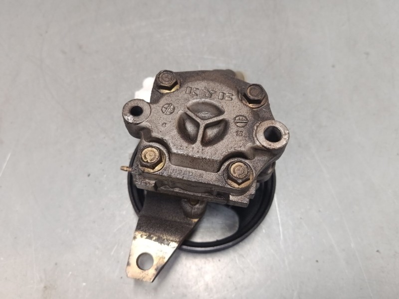 Recambio de bomba direccion para mazda 323 f vi hatchback (bj) 1.6 (bj10m) referencia OEM IAM   