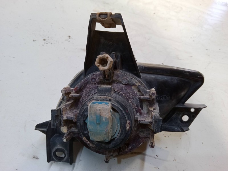 Recambio de faro antiniebla derecho para citroën xsara (n1) 2.0 hdi 90 referencia OEM IAM   