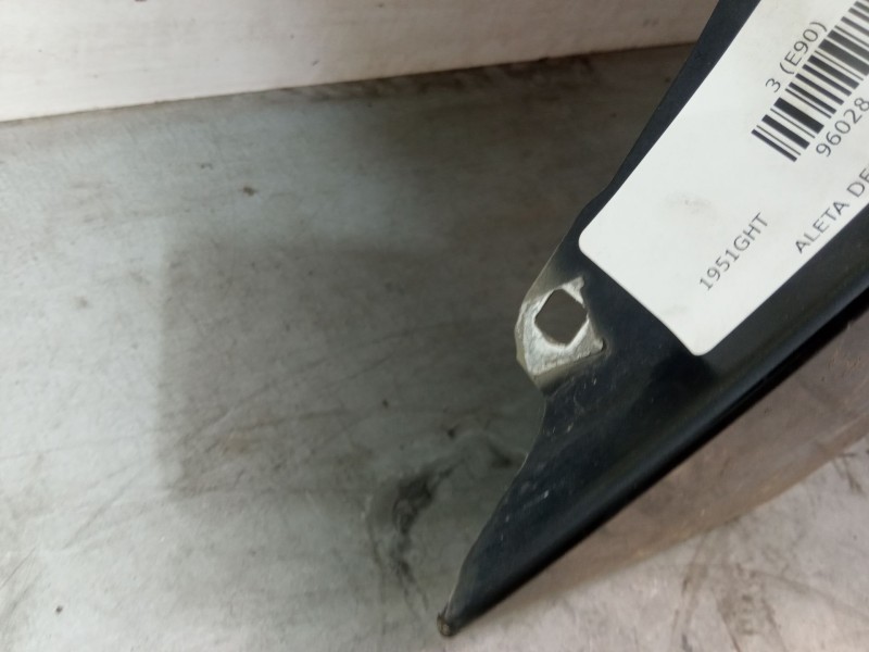 Recambio de aleta delantera derecha para bmw 3 (e90) 320 d referencia OEM IAM   