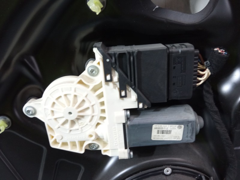 Recambio de elevalunas electrico trasero izquierdo para volkswagen passat b6 (3c2) 2.0 tdi referencia OEM IAM   