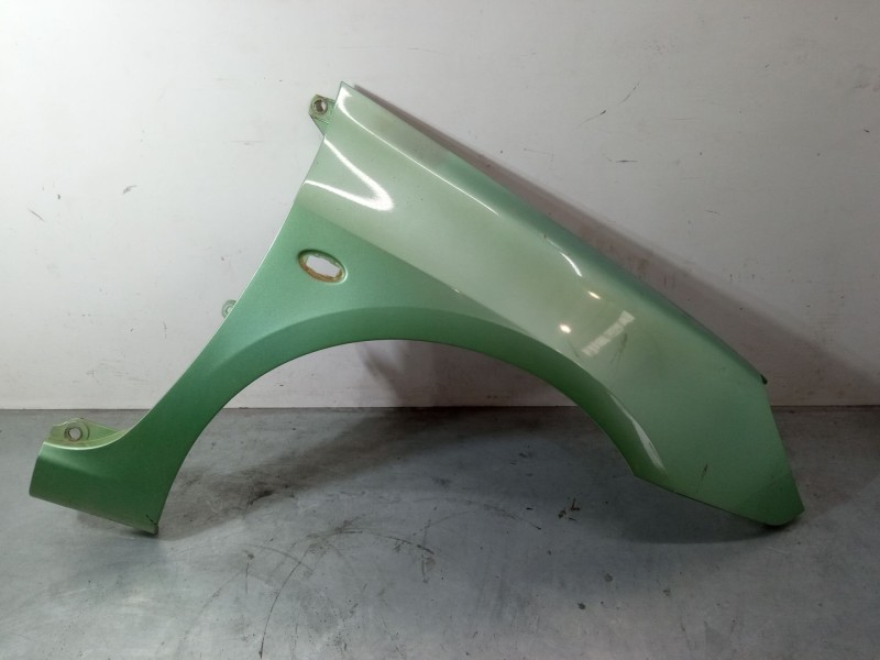 Recambio de aleta delantera derecha para peugeot 307 (3a/c) 2.0 16v referencia OEM IAM   