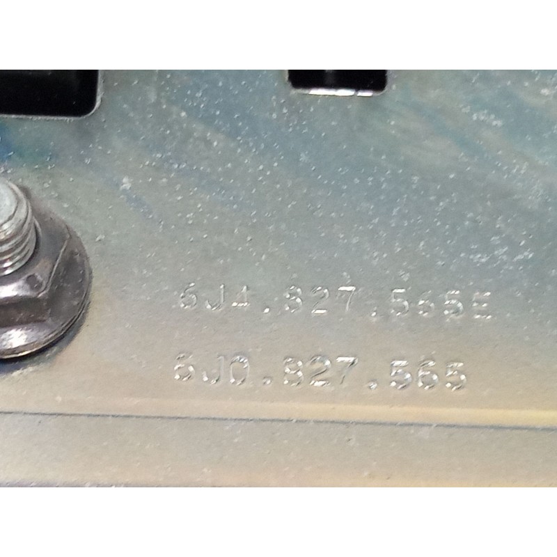 Recambio de maneta exterior puerta trasera izquierda para seat ibiza iv (6j5, 6p1) 1.2 tsi referencia OEM IAM 6J4827565 6J082756