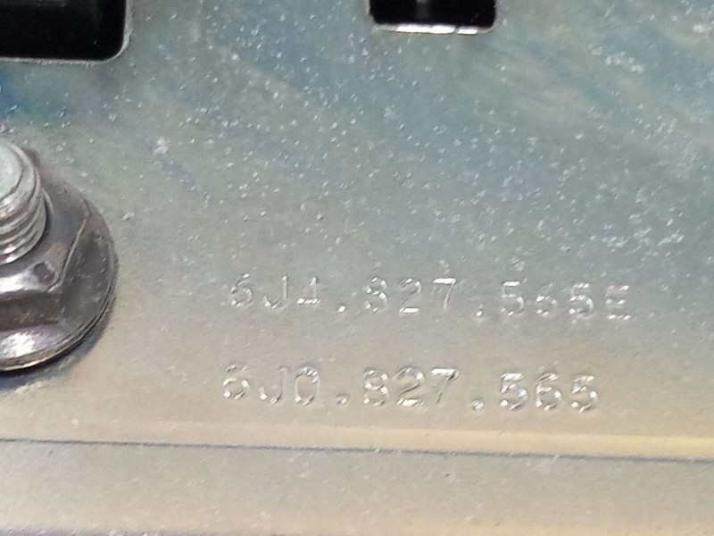 Recambio de maneta exterior puerta trasera izquierda para seat ibiza iv (6j5, 6p1) 1.2 tsi referencia OEM IAM 6J4827565 6J082756