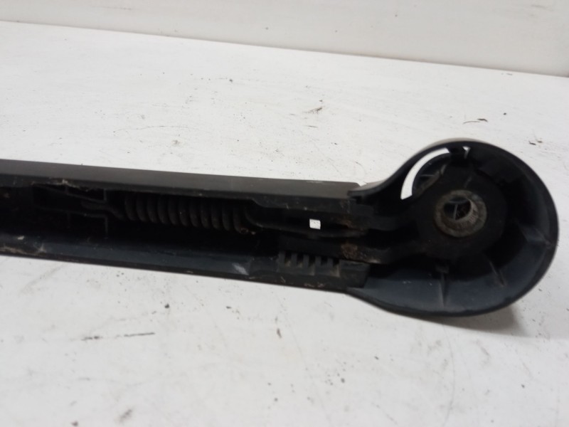 Recambio de brazo limpia trasero para seat ibiza iv (6j5, 6p1) 1.2 tsi referencia OEM IAM   