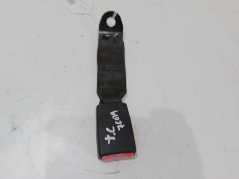 Recambio de anclaje cinturon trasero central para skoda felicia ii (6u1) 1.3 referencia OEM IAM   