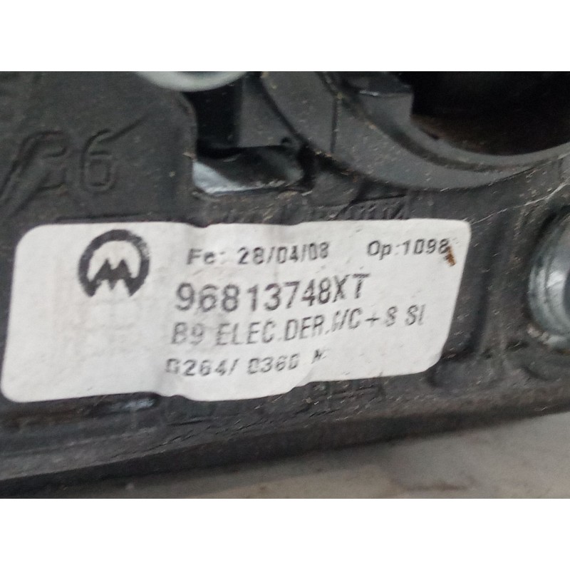 Recambio de retrovisor electrico derecho para peugeot partner furgoneta/monovolumen 1.6 hdi 16v referencia OEM IAM 96813748XT  