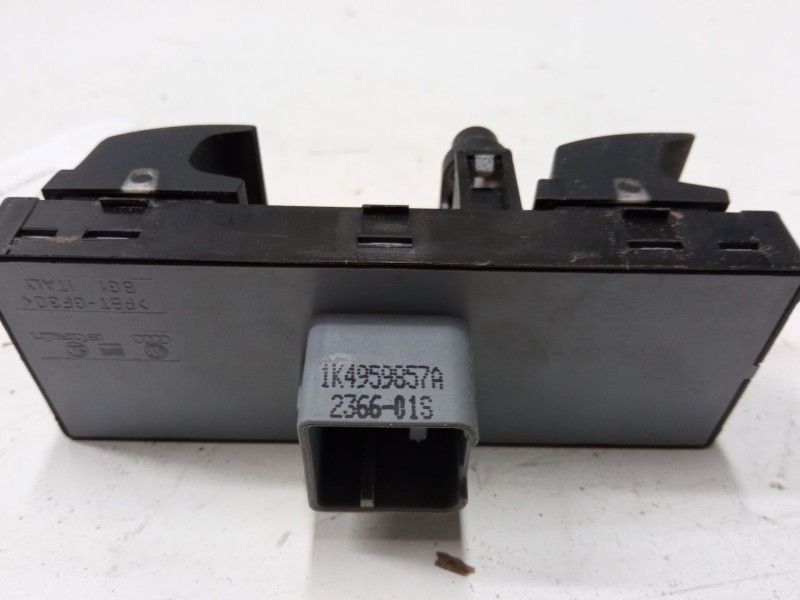 Recambio de mando elevalunas delantero izquierdo para volkswagen passat b6 (3c2) 2.0 tdi referencia OEM IAM 1K4959857A  