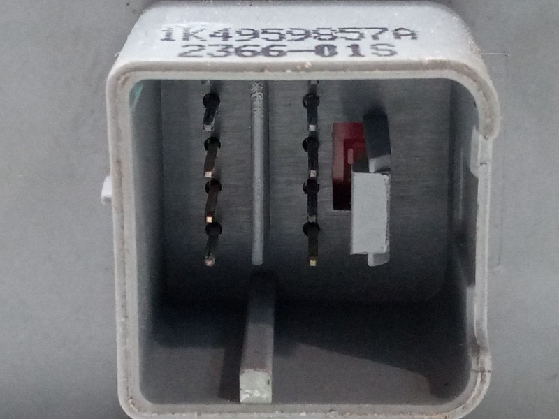 Recambio de mando elevalunas delantero izquierdo para volkswagen passat b6 (3c2) 2.0 tdi referencia OEM IAM 1K4959857A  