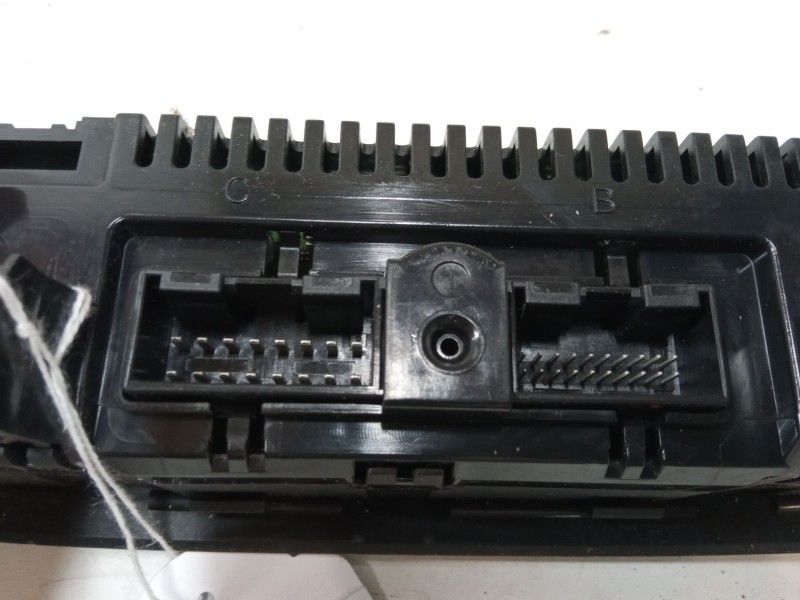 Recambio de mando climatizador para seat ibiza iv (6j5, 6p1) 1.2 tsi referencia OEM IAM 6J0820043E  