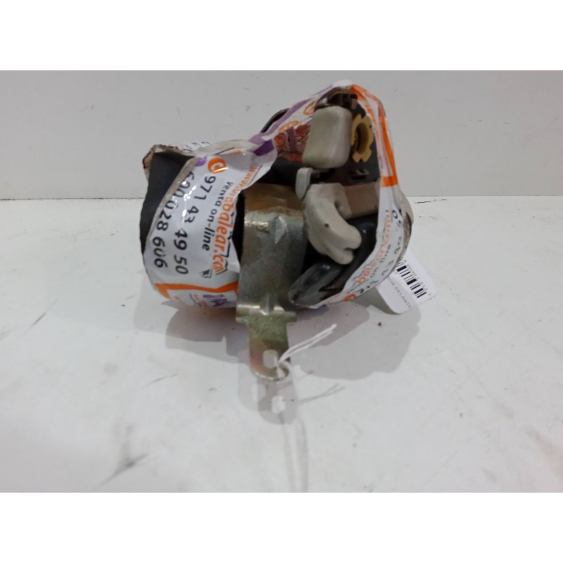 Recambio de cinturon con pretensor delantero derecho para toyota corolla verso (_e12_) 2.0 d-4d (cde120_) referencia OEM IAM   