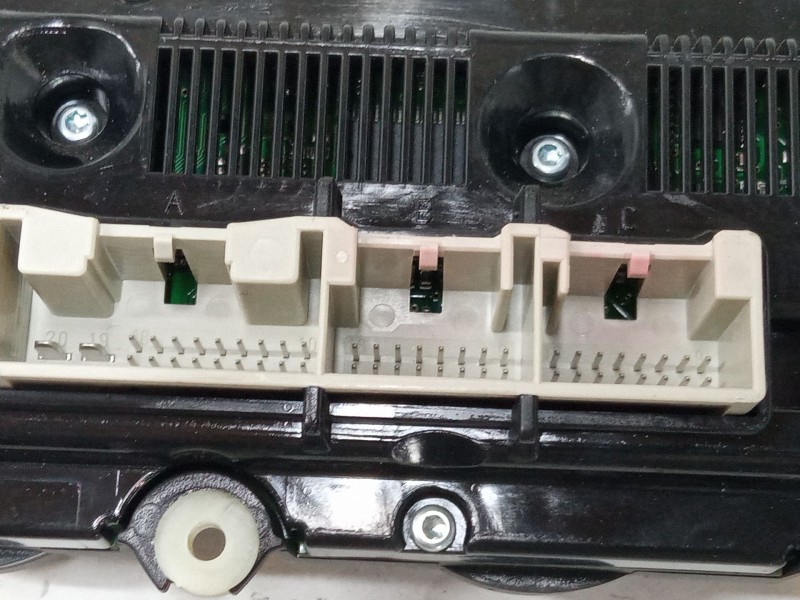 Recambio de mando climatizador para volkswagen passat b6 (3c2) 2.0 tdi referencia OEM IAM   