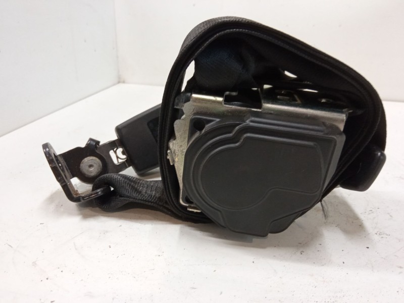 Recambio de anclaje cinturon trasero derecho para volkswagen passat b6 (3c2) 2.0 tdi referencia OEM IAM   