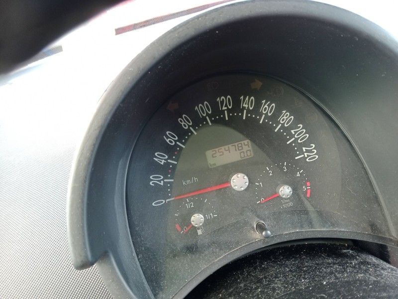 volkswagen new beetle (9c1, 1c1) del año 2004